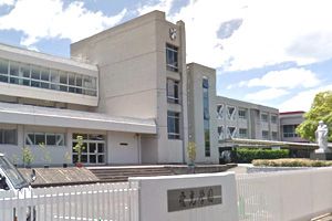 [愛媛県の私立中学校 偏差値ランキング（2024年度） 1位] 愛光中学校