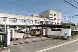 [徳島県の私立中学校 偏差値ランキング（2024年度） 2位] 徳島県立城ノ内中学校