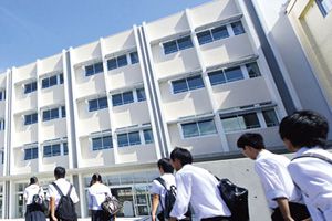[福井県の私立中学校 偏差値ランキング（2024年度） 1位] 北陸中学校