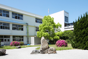 滋賀県立守山中学校の写真
