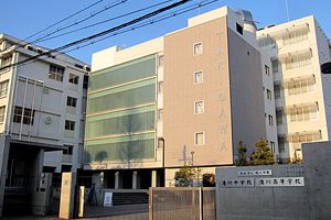 [兵庫県の私立中学校 偏差値ランキング（2024年度） 11位] 滝川中学校
