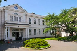[北海道の私立中学校 偏差値ランキング（2024年度） 3位] 遺愛女子中学校