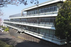 [東海地方の私立中学校 偏差値ランキング（2024年度） 3位] 静岡聖光学院中学校