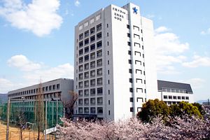 [大阪府の私立中学校 偏差値ランキング（2024年度） 12位] 近畿大学附属中学校
