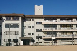 [宮崎県の私立中学校 偏差値ランキング（2024年度） 3位] 鵬翔中学校